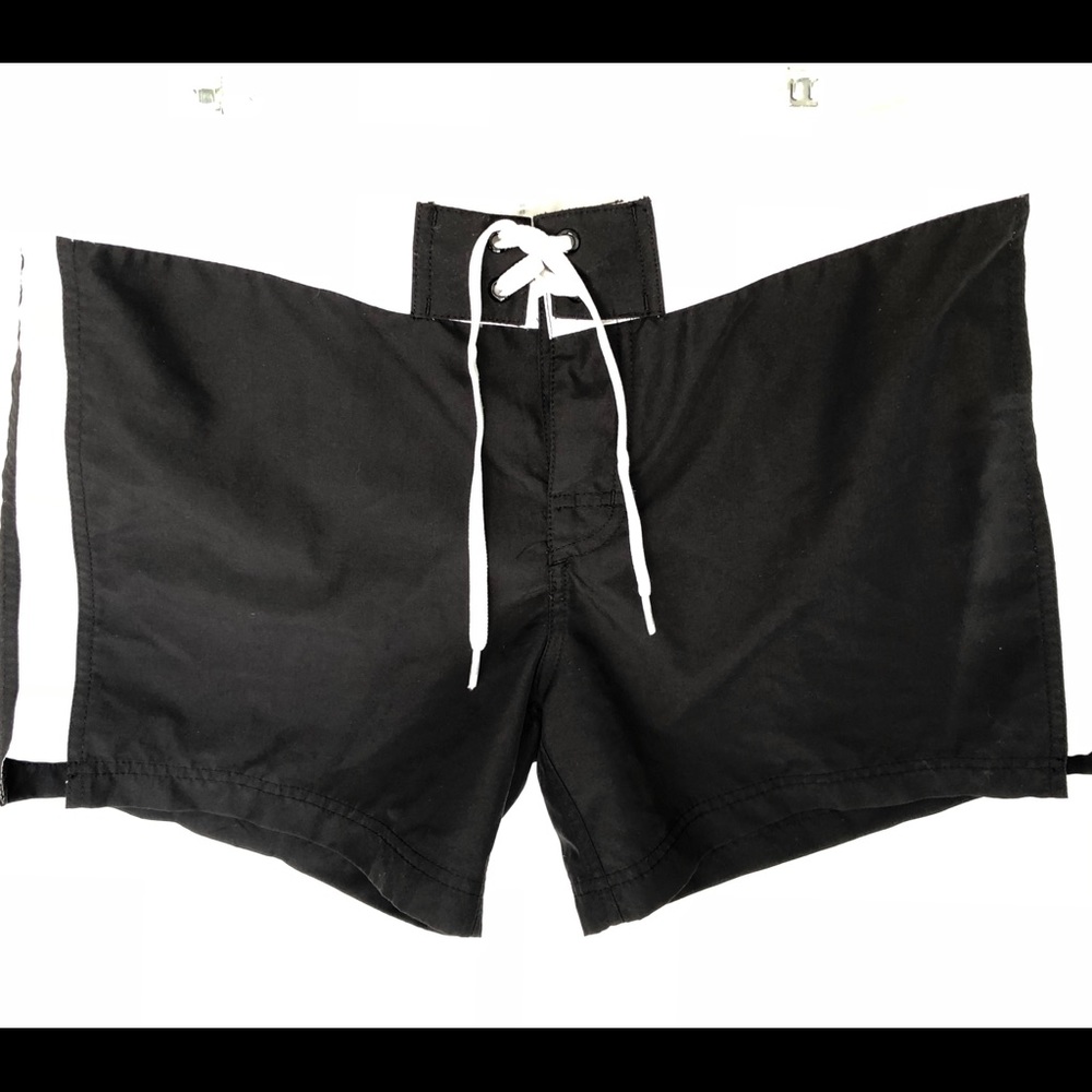 Oakley Boardshorts. 14’ Junior Size.